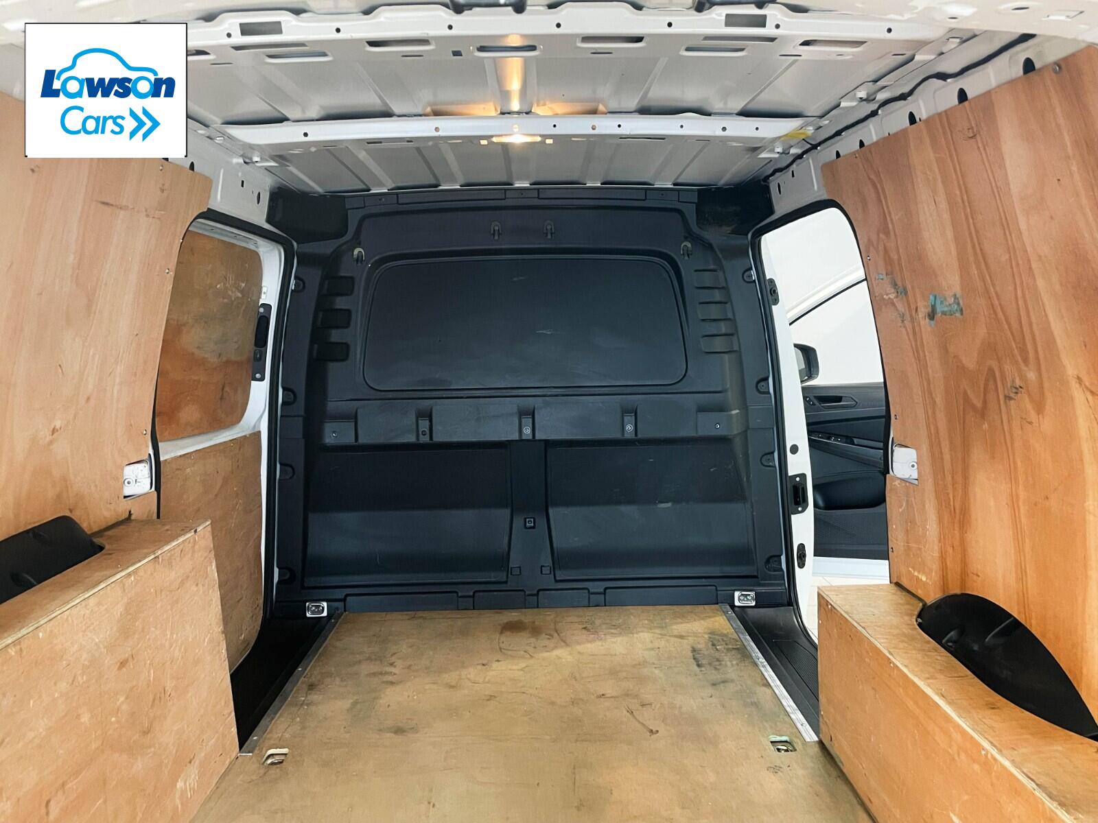 Volkswagen Caddy Maxi 2.0 TDI 102PS Commerce Van