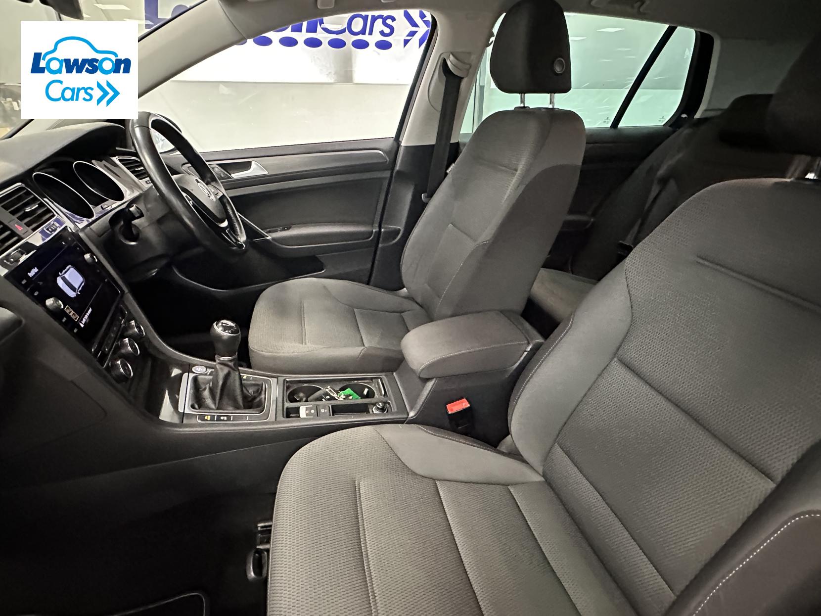 Volkswagen Golf 1.5 TSI EVO SE Nav Hatchback 5dr Petrol Manual Euro 6 (s/s) (130 ps)