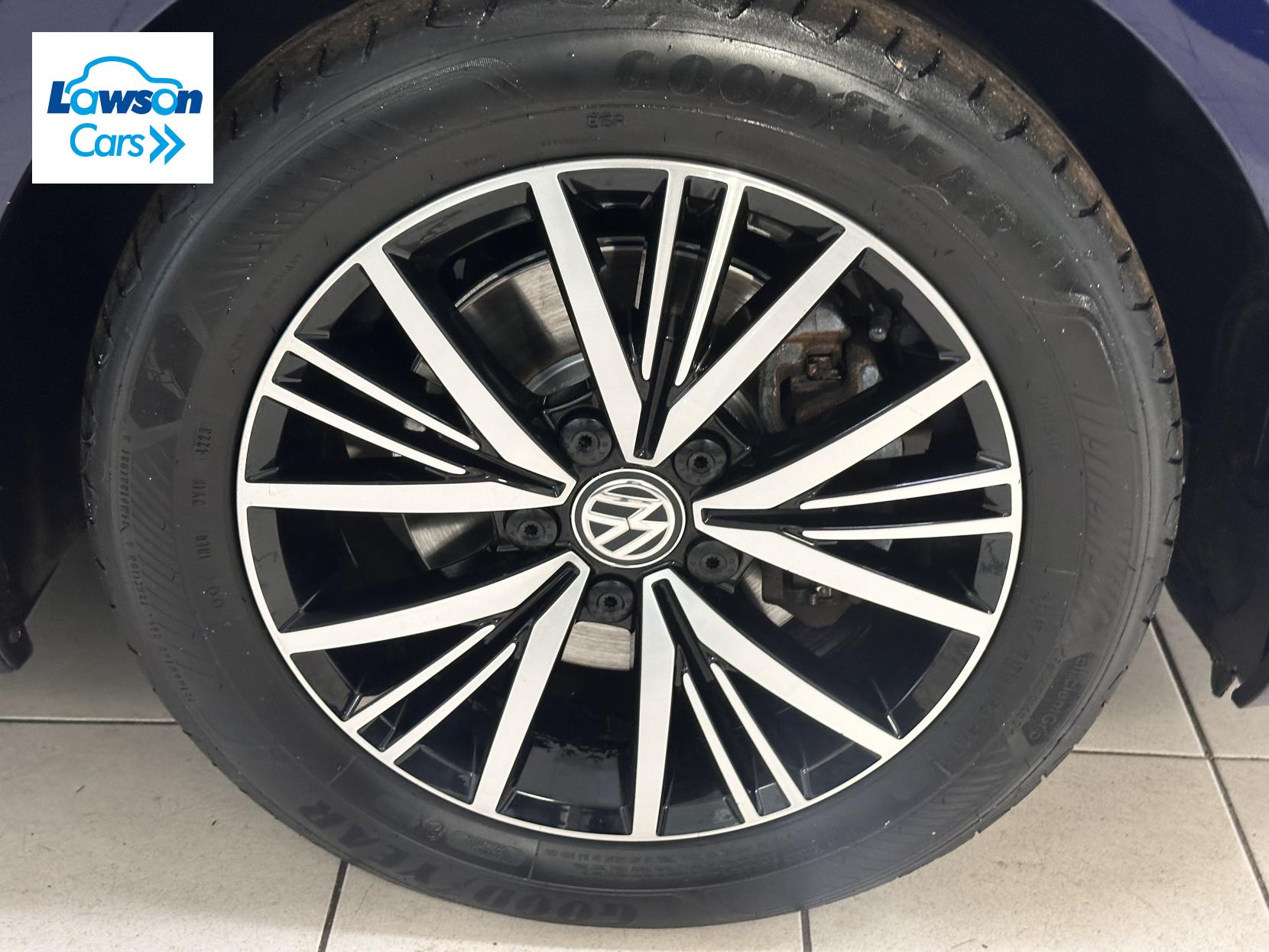 Volkswagen Golf 1.5 TSI EVO SE Nav Hatchback 5dr Petrol Manual Euro 6 (s/s) (130 ps)