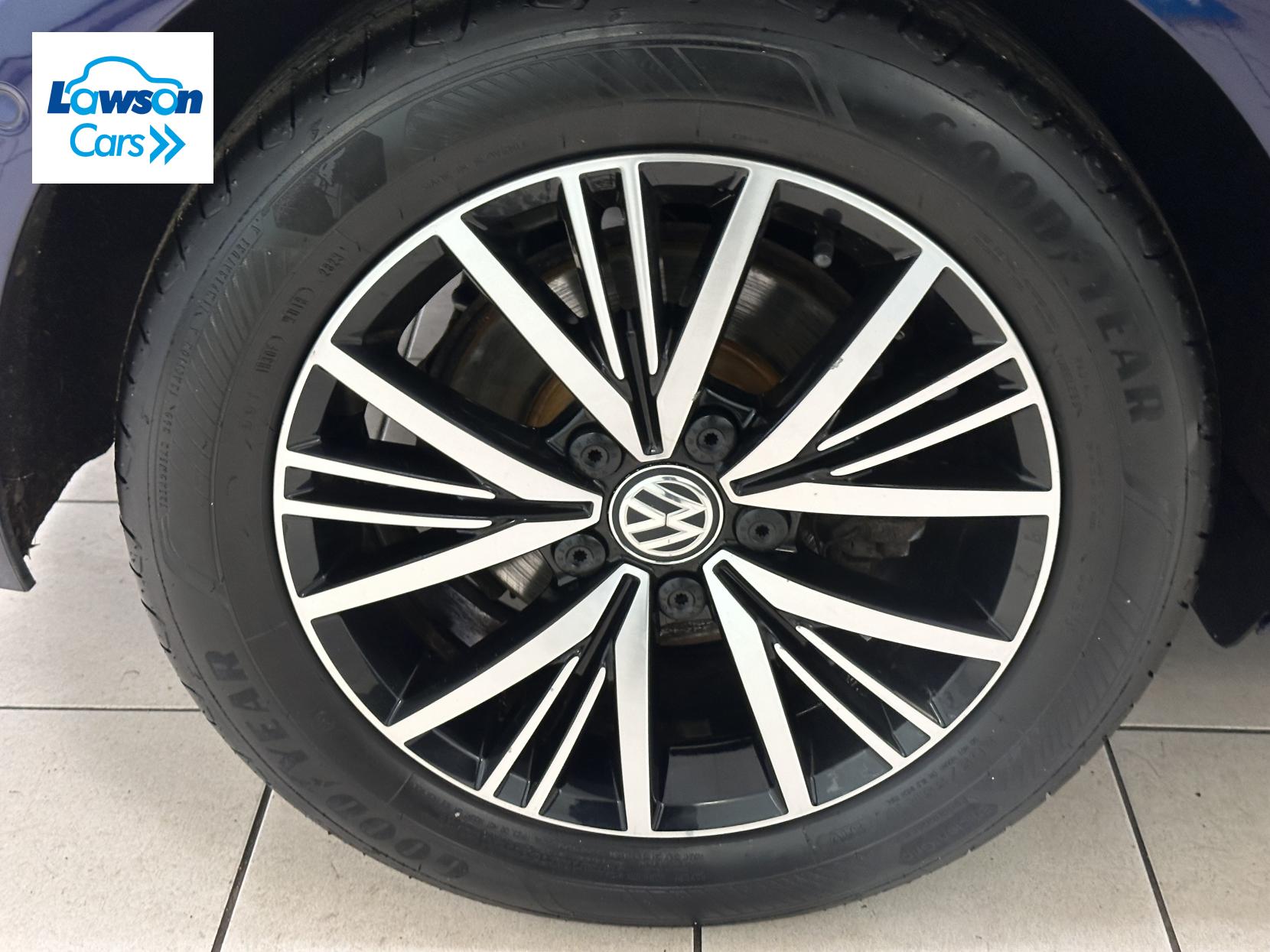 Volkswagen Golf 1.5 TSI EVO SE Nav Hatchback 5dr Petrol Manual Euro 6 (s/s) (130 ps)