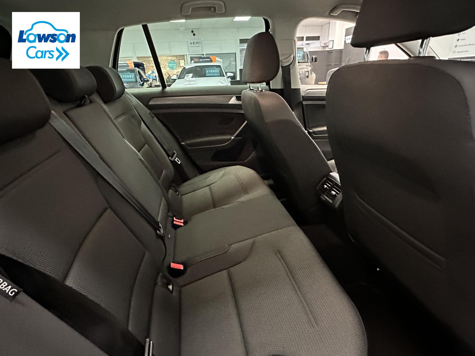 Volkswagen Golf 1.5 TSI EVO SE Nav Hatchback 5dr Petrol Manual Euro 6 (s/s) (130 ps)