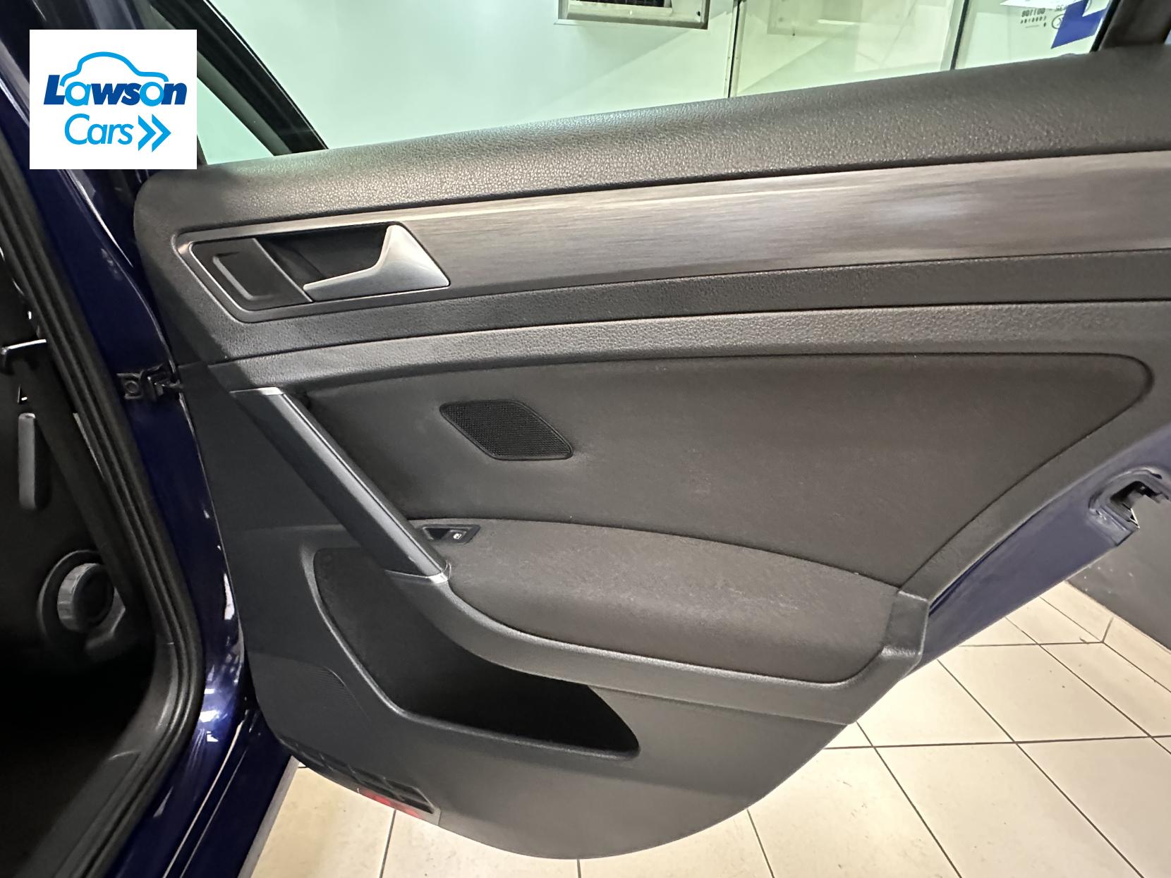 Volkswagen Golf 1.5 TSI EVO SE Nav Hatchback 5dr Petrol Manual Euro 6 (s/s) (130 ps)