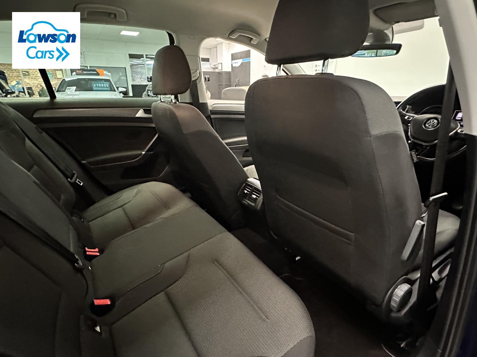 Volkswagen Golf 1.5 TSI EVO SE Nav Hatchback 5dr Petrol Manual Euro 6 (s/s) (130 ps)