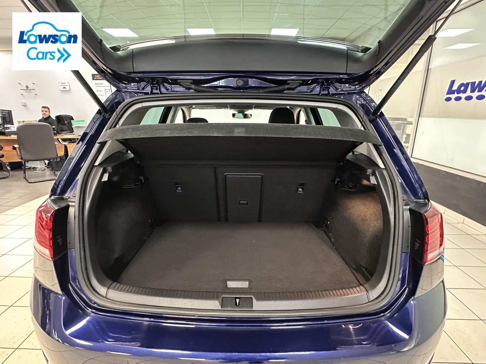 Volkswagen Golf 1.5 TSI EVO SE Nav Hatchback 5dr Petrol Manual Euro 6 (s/s) (130 ps)