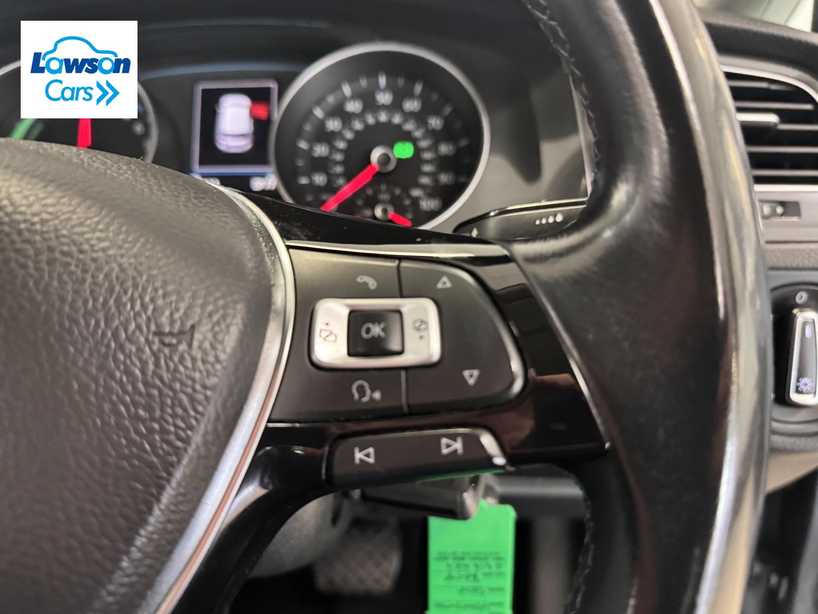 Volkswagen e-Golf 35.8kWh e-Golf Hatchback 5dr Electric Auto (136 ps)