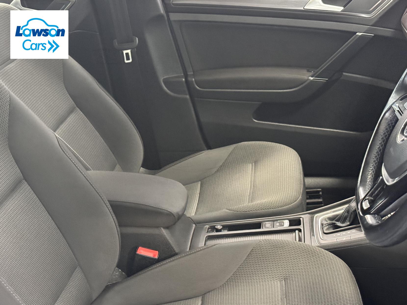 Volkswagen e-Golf 35.8kWh e-Golf Hatchback 5dr Electric Auto (136 ps)