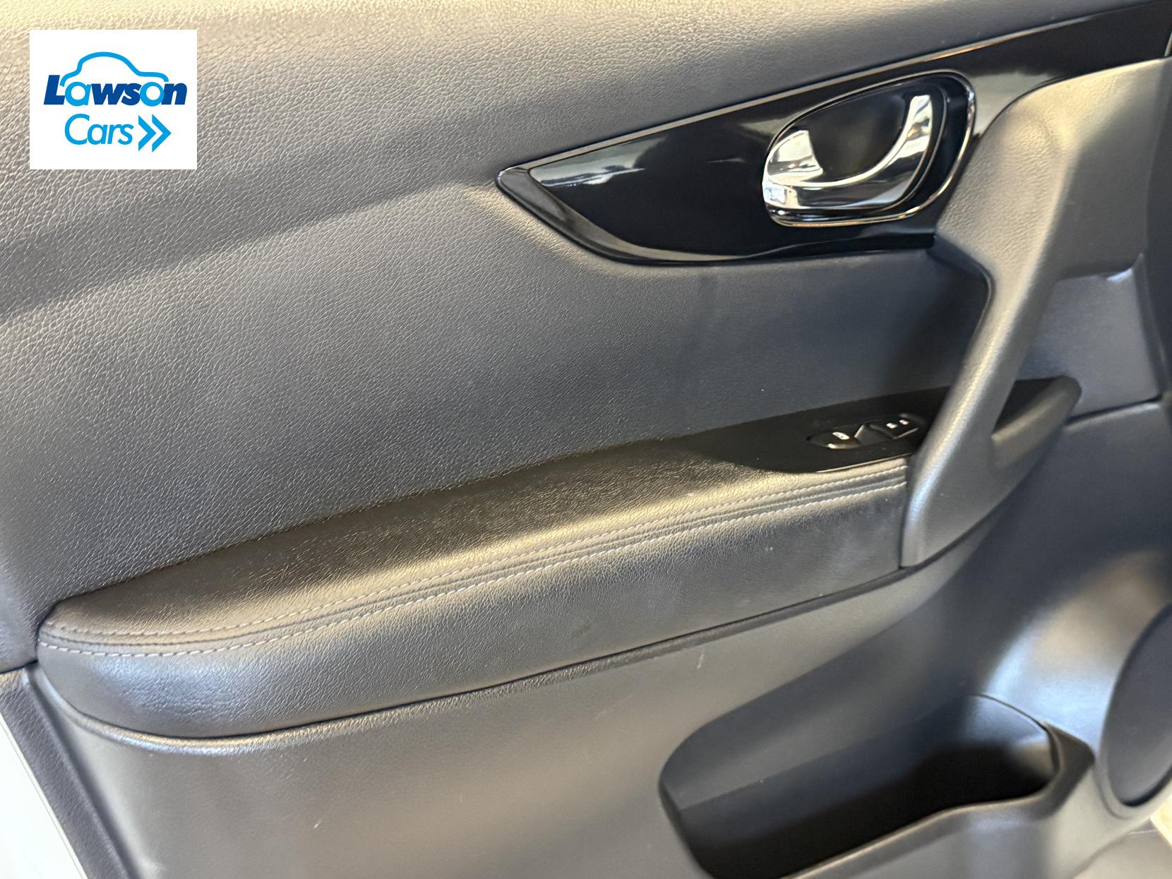 Nissan Qashqai 1.5 dCi Acenta Premium SUV 5dr Diesel Manual Euro 6 (s/s) (115 ps)