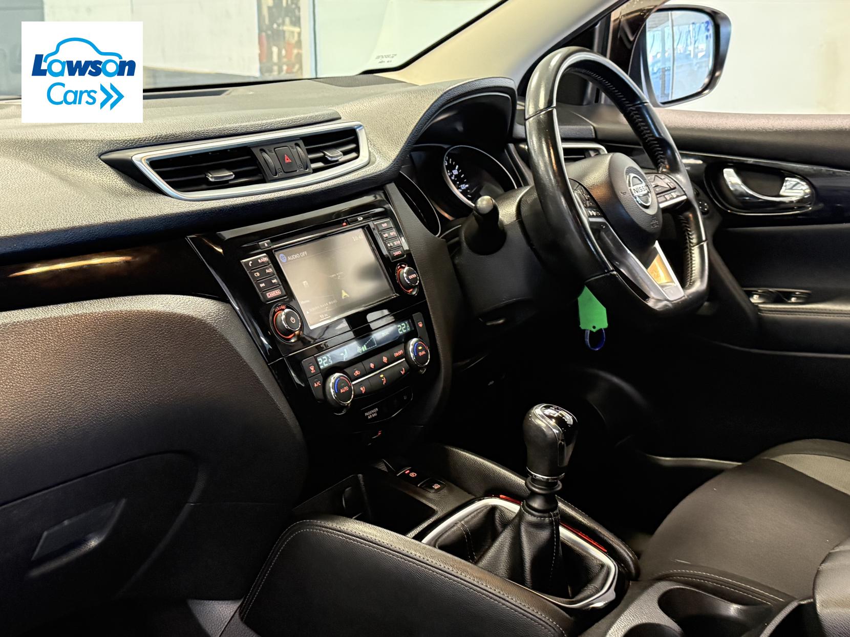 Nissan Qashqai 1.5 dCi Acenta Premium SUV 5dr Diesel Manual Euro 6 (s/s) (115 ps)