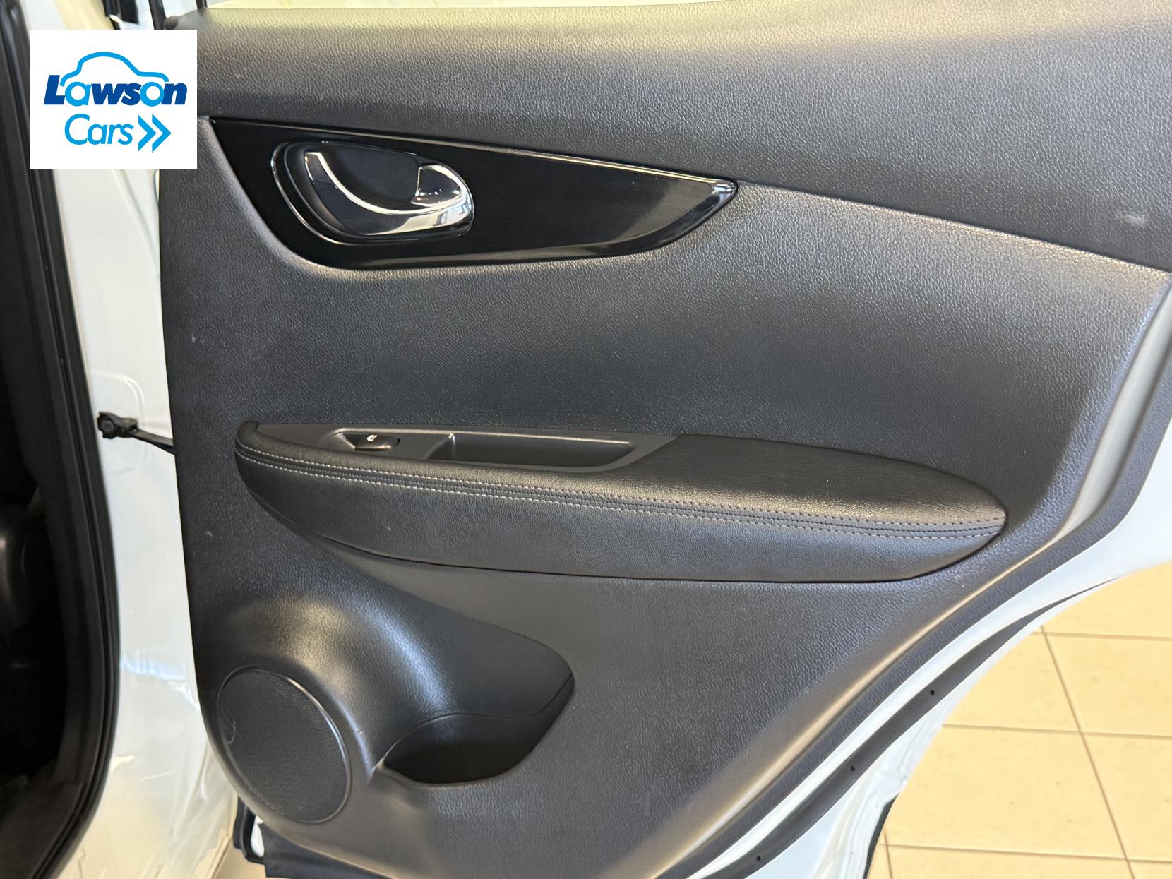 Nissan Qashqai 1.5 dCi Acenta Premium SUV 5dr Diesel Manual Euro 6 (s/s) (115 ps)