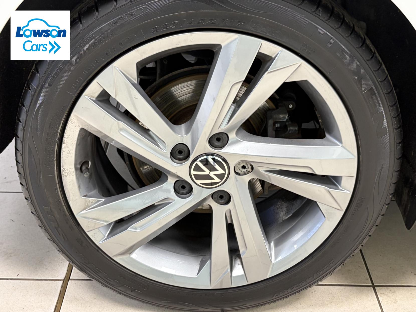 Volkswagen Golf 2.0 TDI R-Line Hatchback 5dr Diesel DSG Euro 6 (s/s) (150 ps)