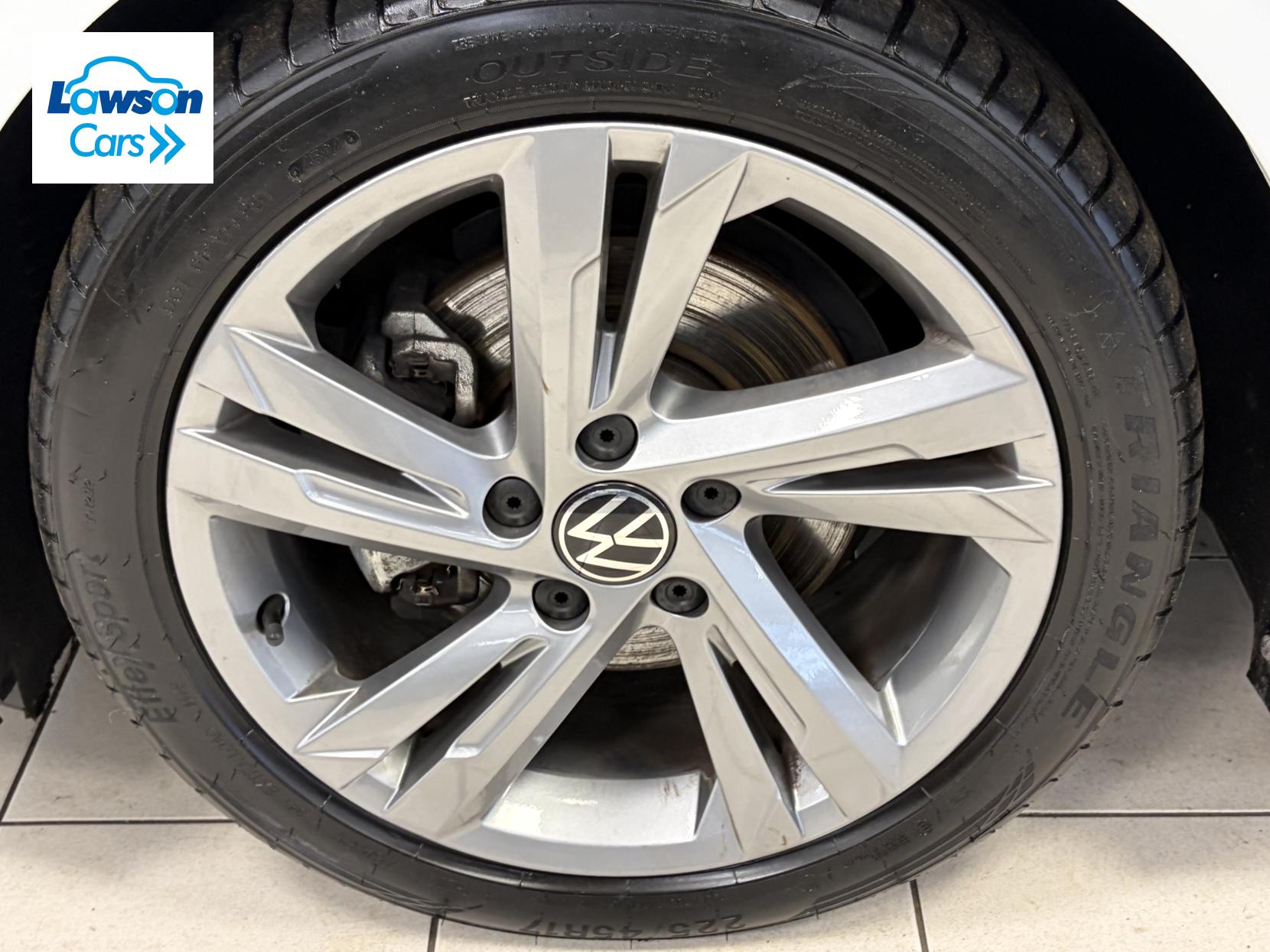 Volkswagen Golf 2.0 TDI R-Line Hatchback 5dr Diesel DSG Euro 6 (s/s) (150 ps)