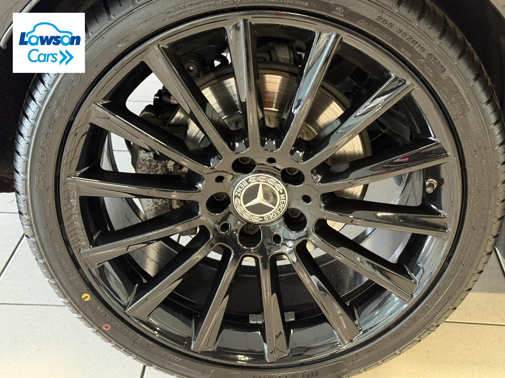 Mercedes-Benz C Class 2.0 C220d AMG Line (Premium) Saloon 4dr Diesel G-Tronic+ Euro 6 (s/s) (194 ps)