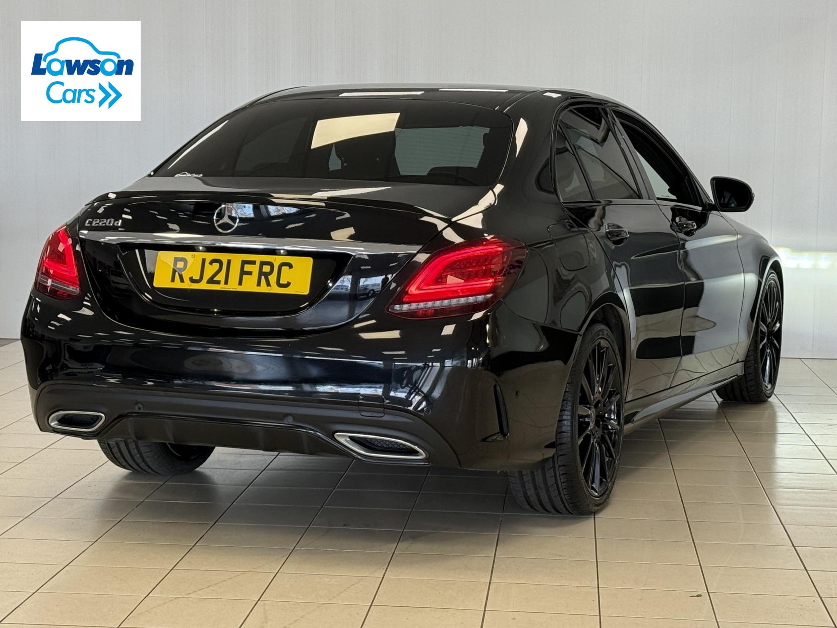 Mercedes-Benz C Class 2.0 C220d AMG Line (Premium) Saloon 4dr Diesel G-Tronic+ Euro 6 (s/s) (194 ps)