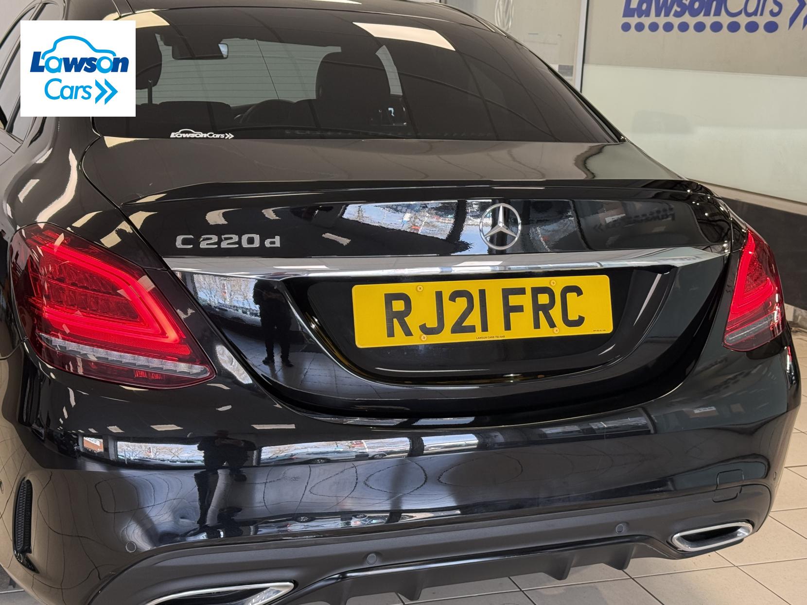 Mercedes-Benz C Class 2.0 C220d AMG Line (Premium) Saloon 4dr Diesel G-Tronic+ Euro 6 (s/s) (194 ps)