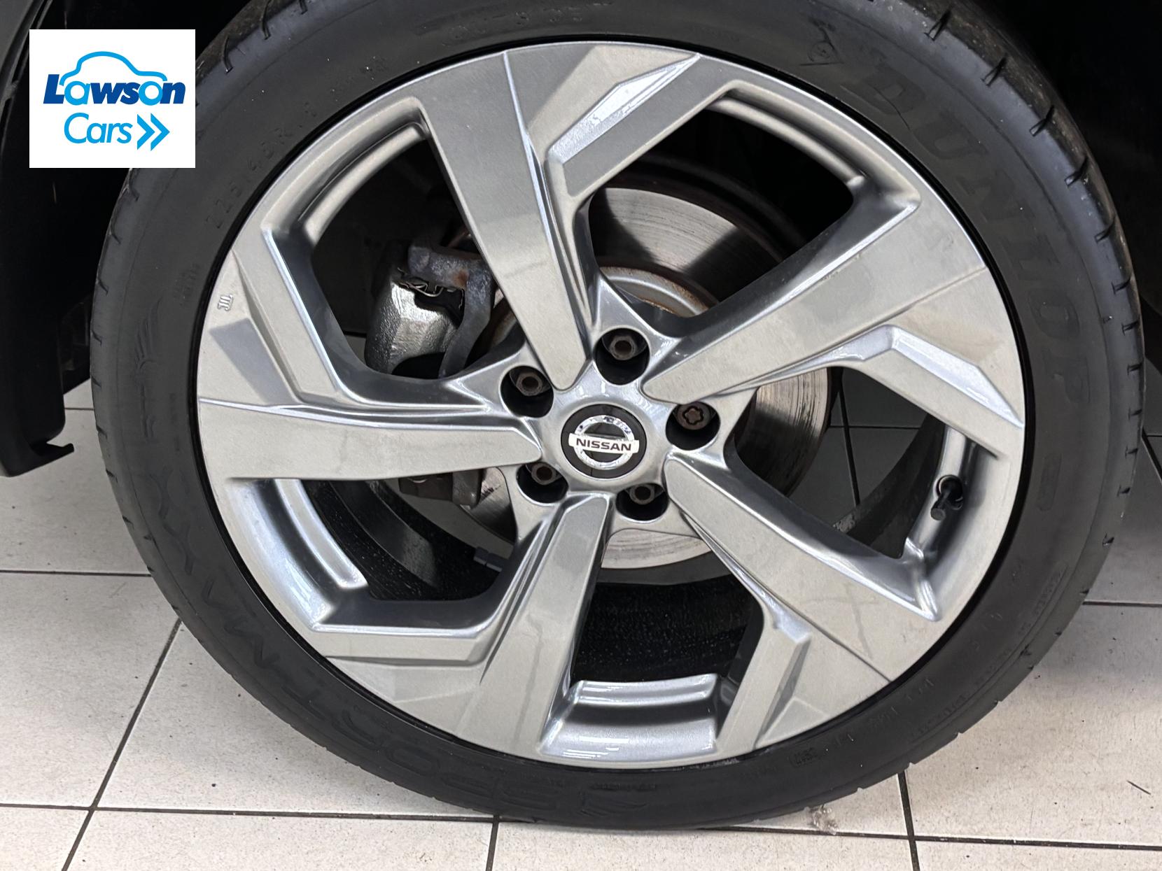 Nissan Qashqai 1.3 DIG-T Tekna SUV 5dr Petrol Manual Euro 6 (s/s) (140 ps)