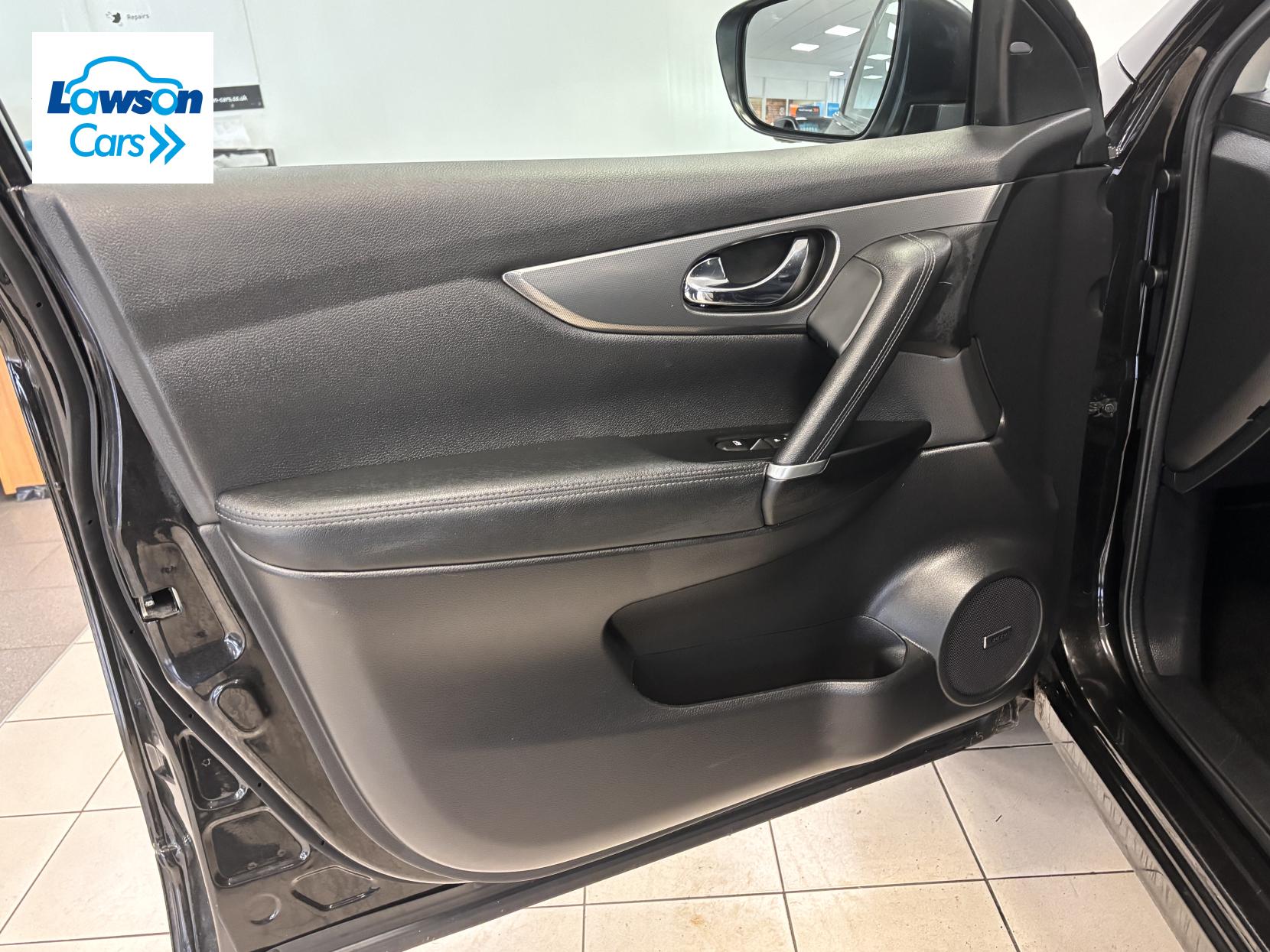 Nissan Qashqai 1.3 DIG-T Tekna SUV 5dr Petrol Manual Euro 6 (s/s) (140 ps)