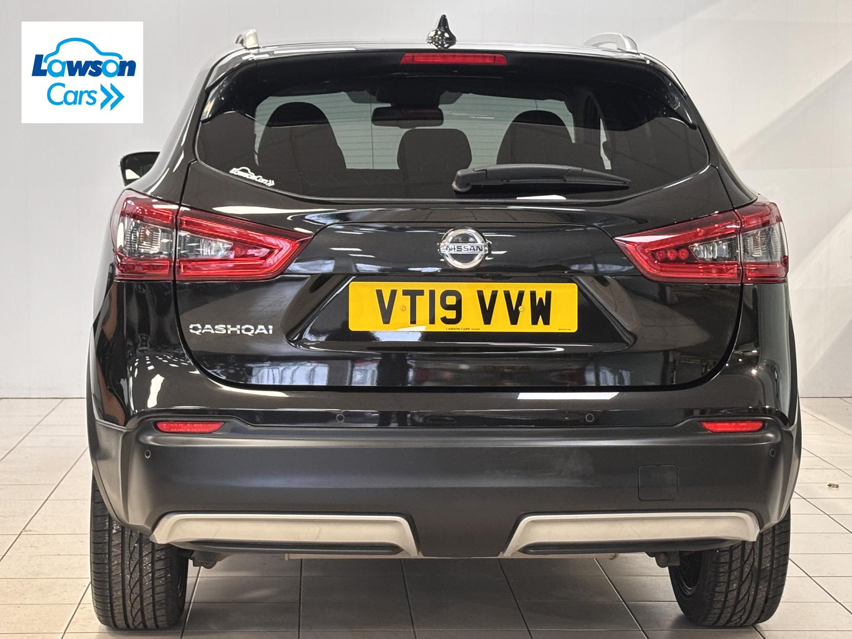 Nissan Qashqai 1.3 DIG-T Tekna SUV 5dr Petrol Manual Euro 6 (s/s) (140 ps)