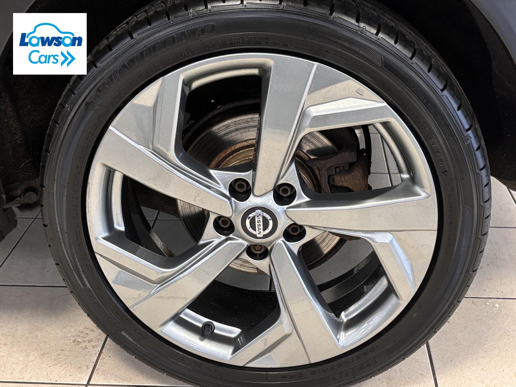 Nissan Qashqai 1.3 DIG-T Tekna SUV 5dr Petrol Manual Euro 6 (s/s) (140 ps)