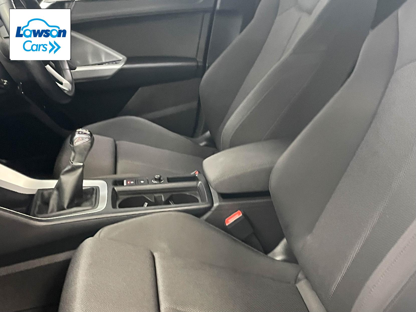 Audi Q3 1.5 TFSI CoD 35 Sport SUV 5dr Petrol Manual Euro 6 (s/s) (150 ps)