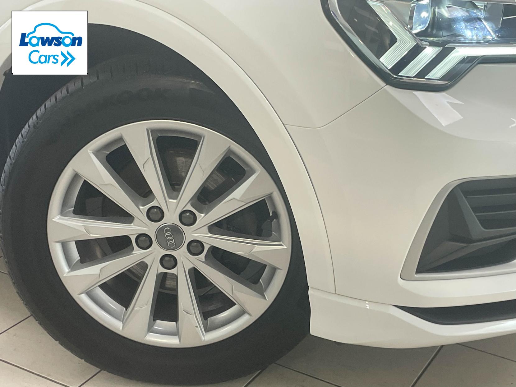 Audi Q3 1.5 TFSI CoD 35 Sport SUV 5dr Petrol Manual Euro 6 (s/s) (150 ps)