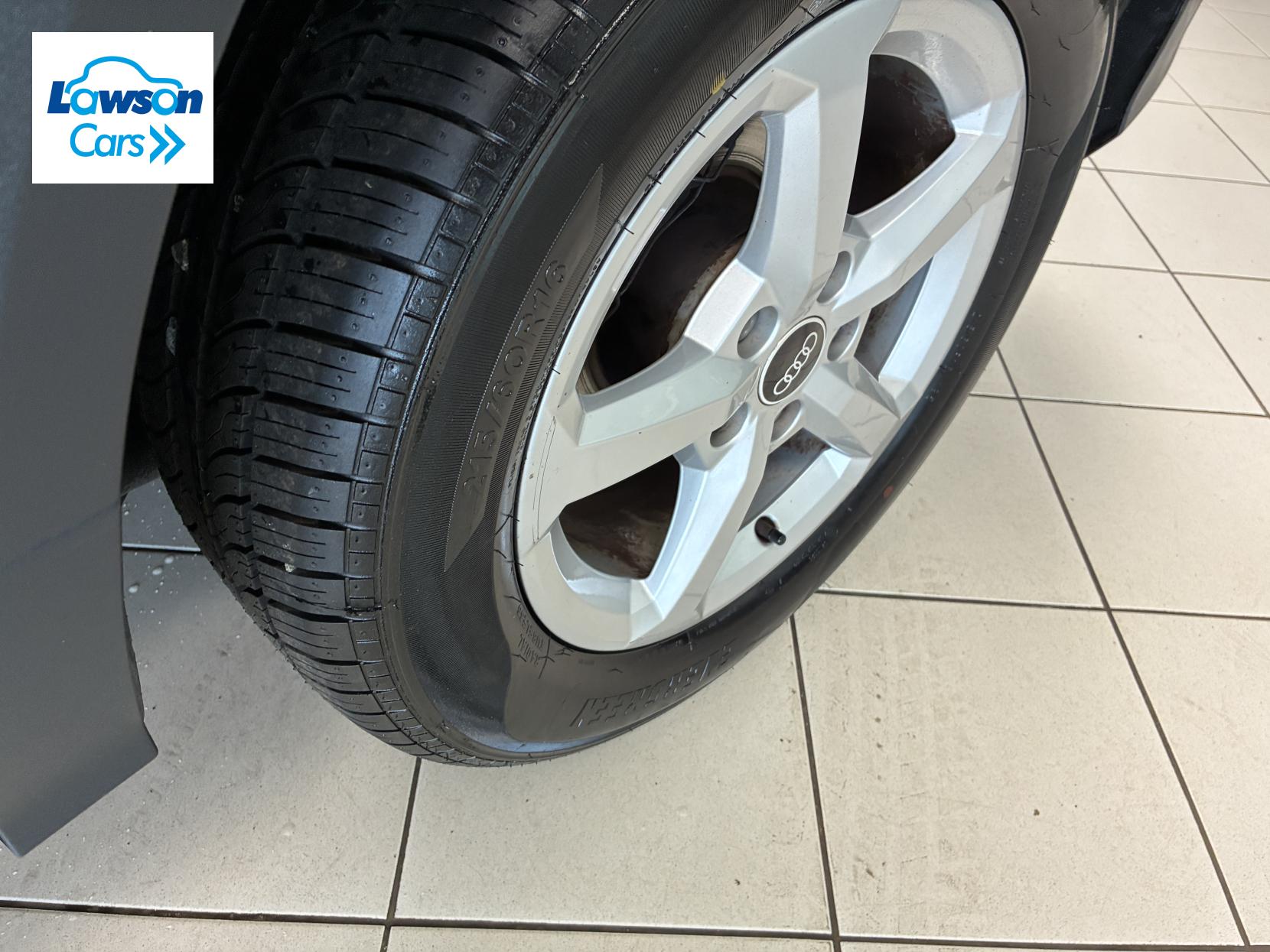 Audi Q2 1.0 TFSI 30 Technik SUV 5dr Petrol Manual Euro 6 (s/s) (110 ps)