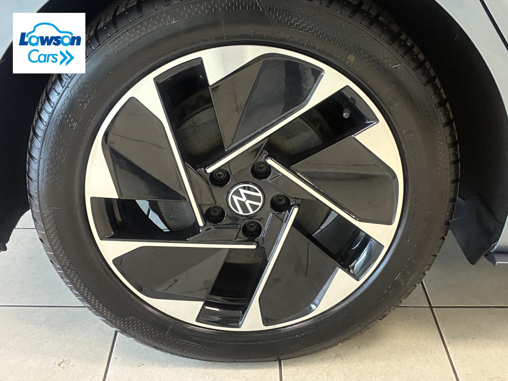 Volkswagen ID.3 Pro 58kWh Family Hatchback 5dr Electric Auto (145 ps)