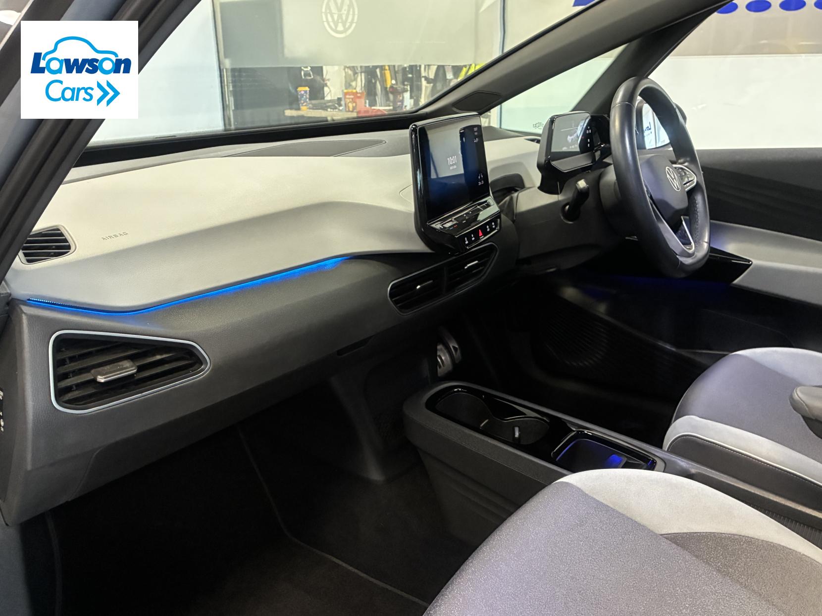 Volkswagen ID.3 Pro 58kWh Family Hatchback 5dr Electric Auto (145 ps)