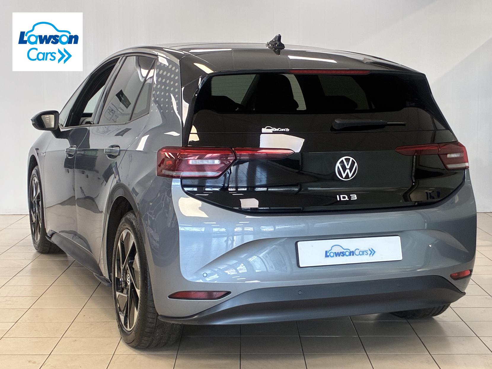 Volkswagen ID.3 Pro 58kWh Family Hatchback 5dr Electric Auto (145 ps)