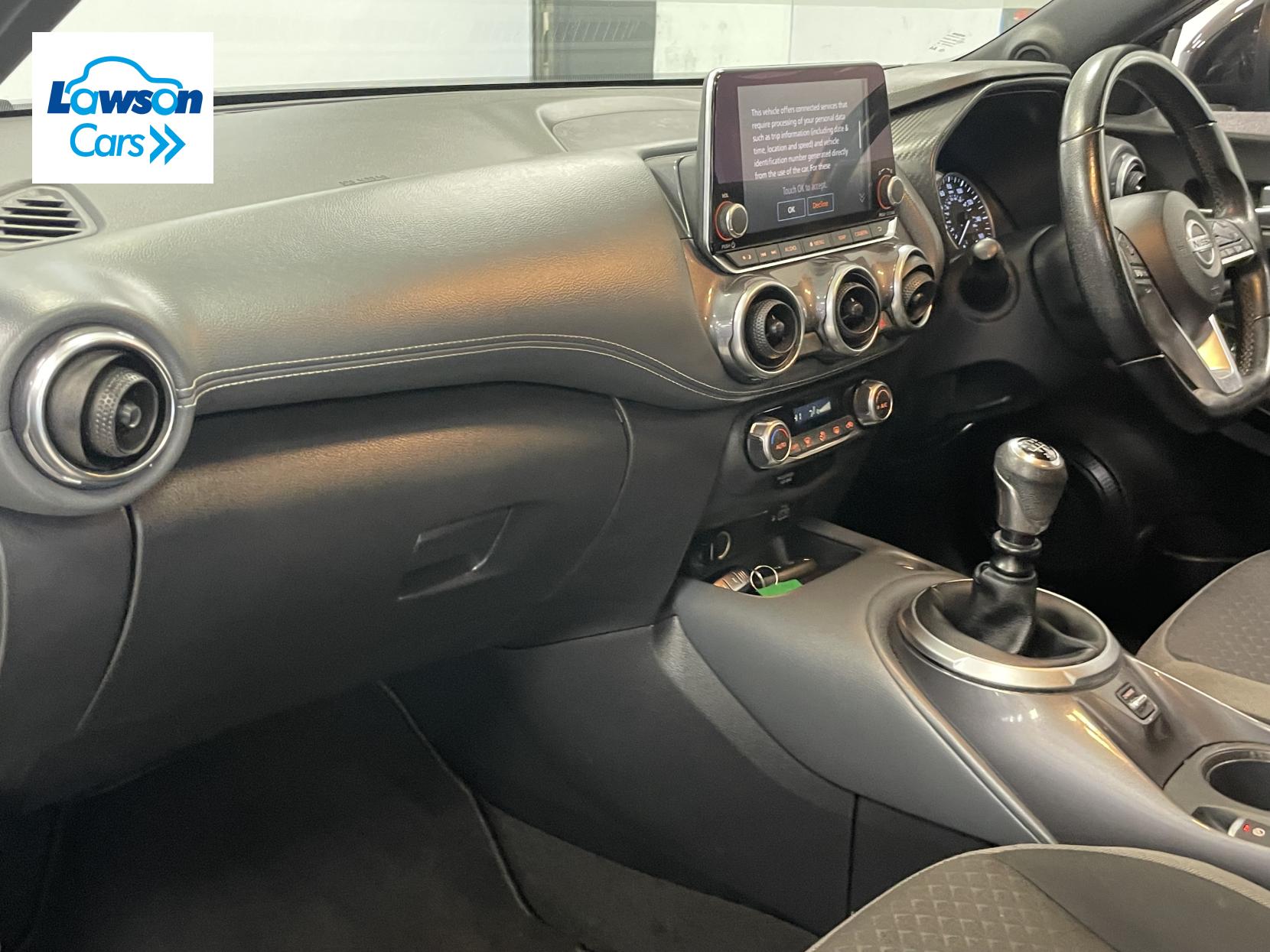 Nissan Juke 1.0 DIG-T N-Connecta SUV 5dr Petrol Manual Euro 6 (s/s) (114 ps)