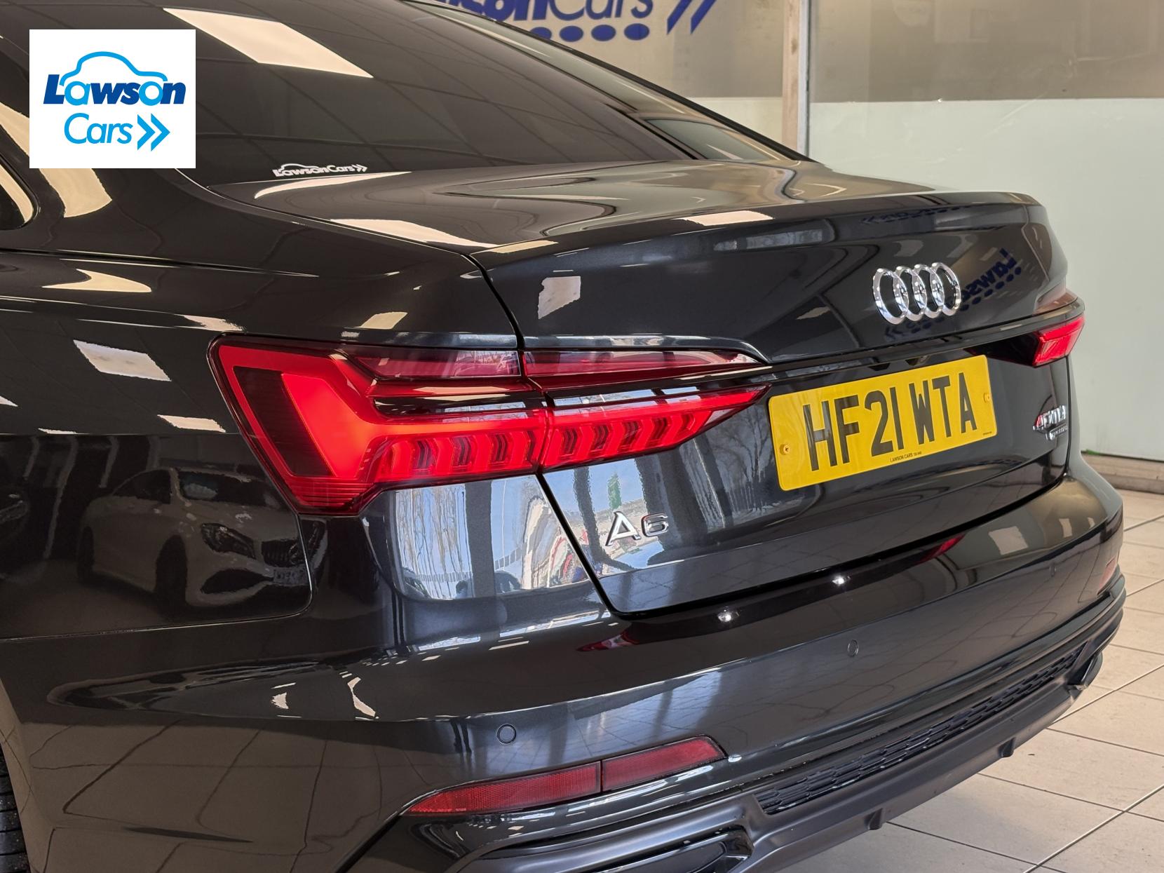 Audi A6 Saloon 2.0 TDI 40 Black Edition Saloon 4dr Diesel S Tronic quattro Euro 6 (s/s) (204 ps)