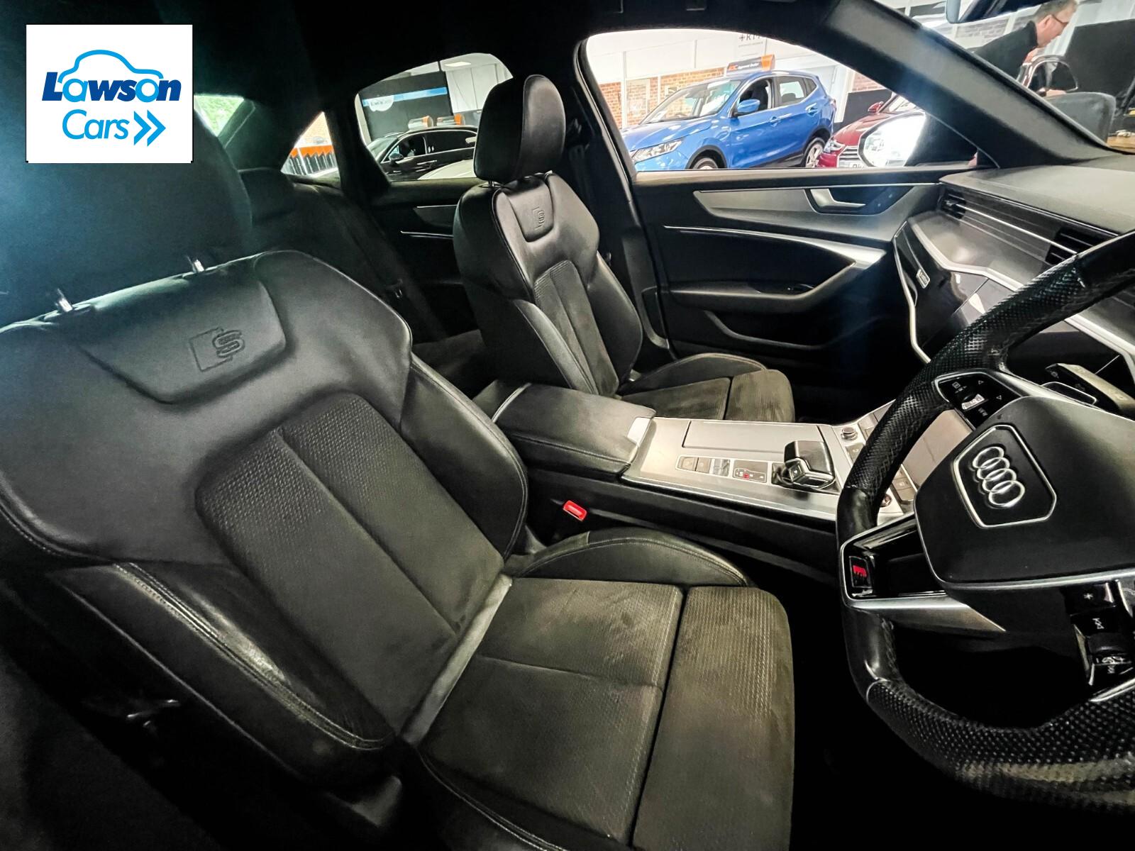 Audi A6 Saloon 2.0 TDI 40 Black Edition Saloon 4dr Diesel S Tronic quattro Euro 6 (s/s) (204 ps)