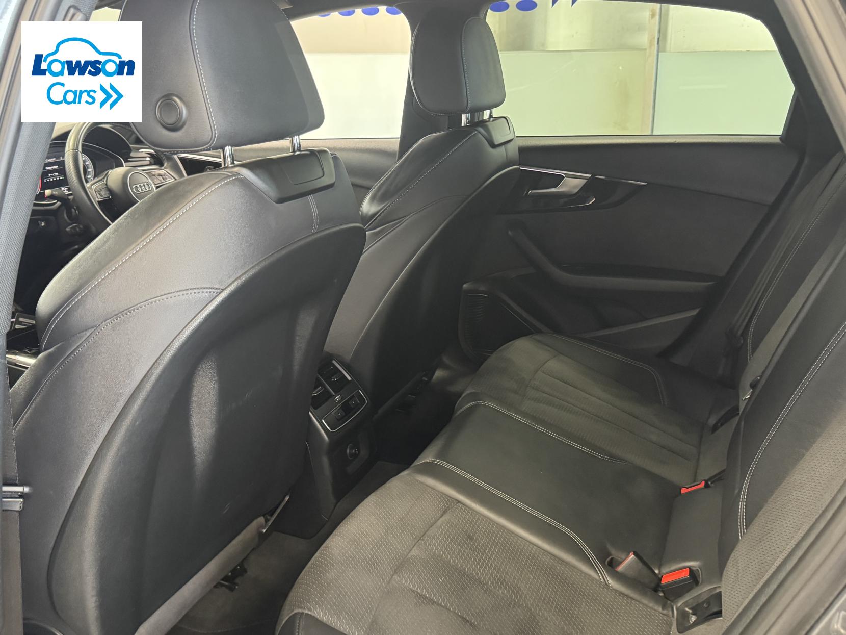 Audi A4 2.0 TFSI 40 Black Edition Saloon 4dr Petrol S Tronic Euro 6 (s/s) (204 ps)