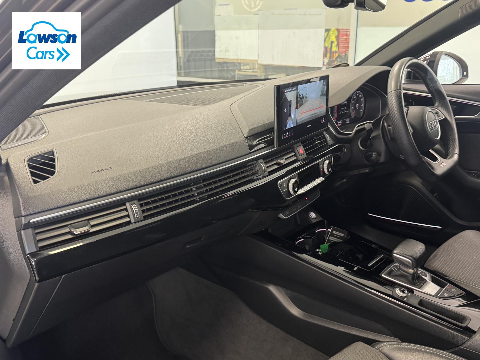 Audi A4 2.0 TFSI 40 Black Edition Saloon 4dr Petrol S Tronic Euro 6 (s/s) (204 ps)
