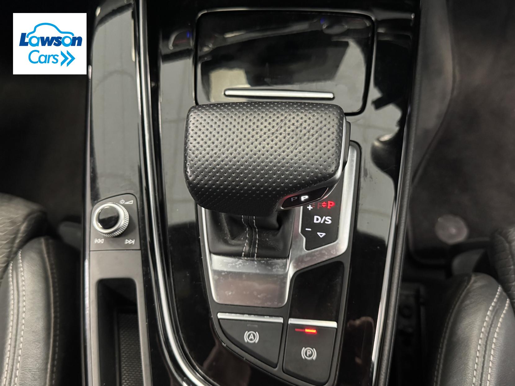 Audi A4 2.0 TFSI 40 Black Edition Saloon 4dr Petrol S Tronic Euro 6 (s/s) (204 ps)