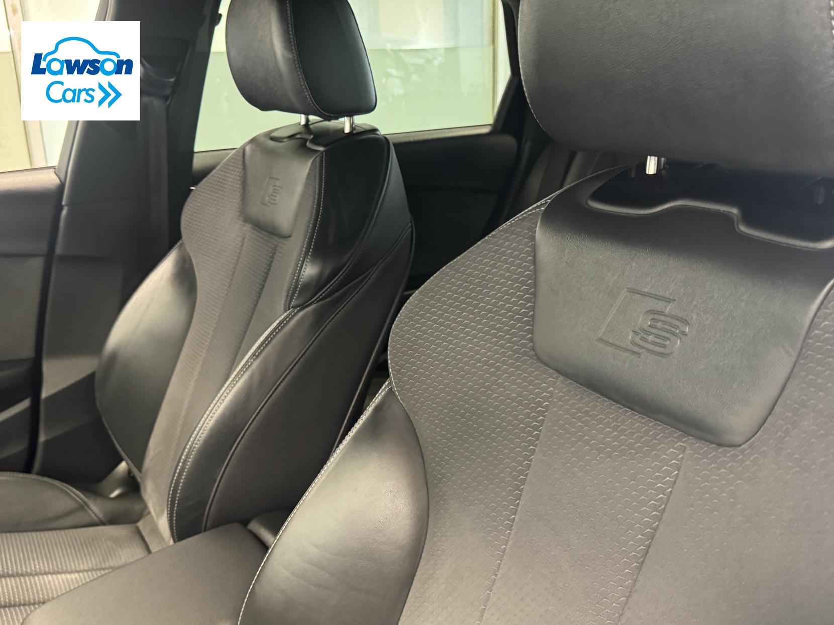 Audi A4 2.0 TFSI 40 Black Edition Saloon 4dr Petrol S Tronic Euro 6 (s/s) (204 ps)