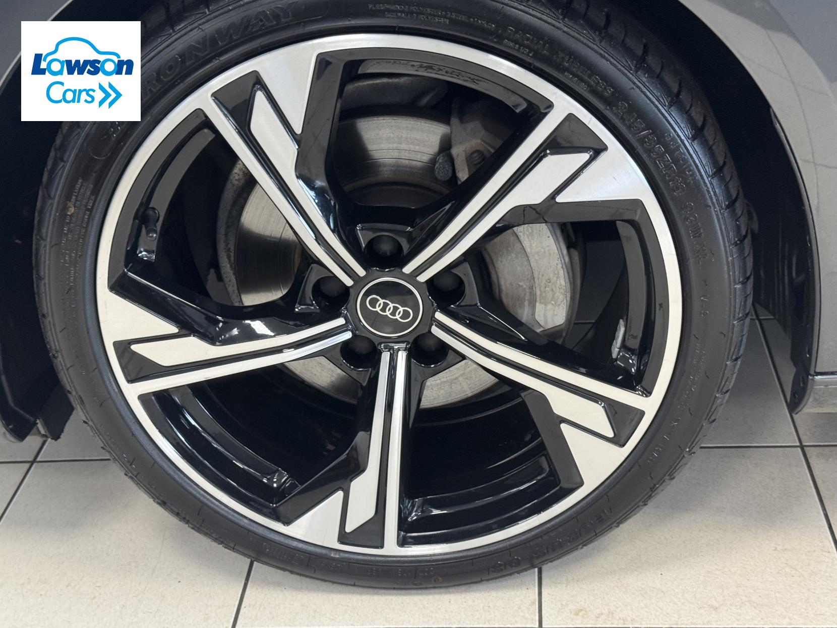 Audi A4 2.0 TFSI 40 Black Edition Saloon 4dr Petrol S Tronic Euro 6 (s/s) (204 ps)