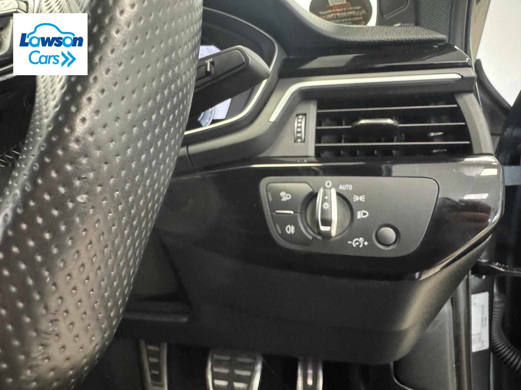 Audi A4 2.0 TFSI 40 Black Edition Saloon 4dr Petrol S Tronic Euro 6 (s/s) (204 ps)