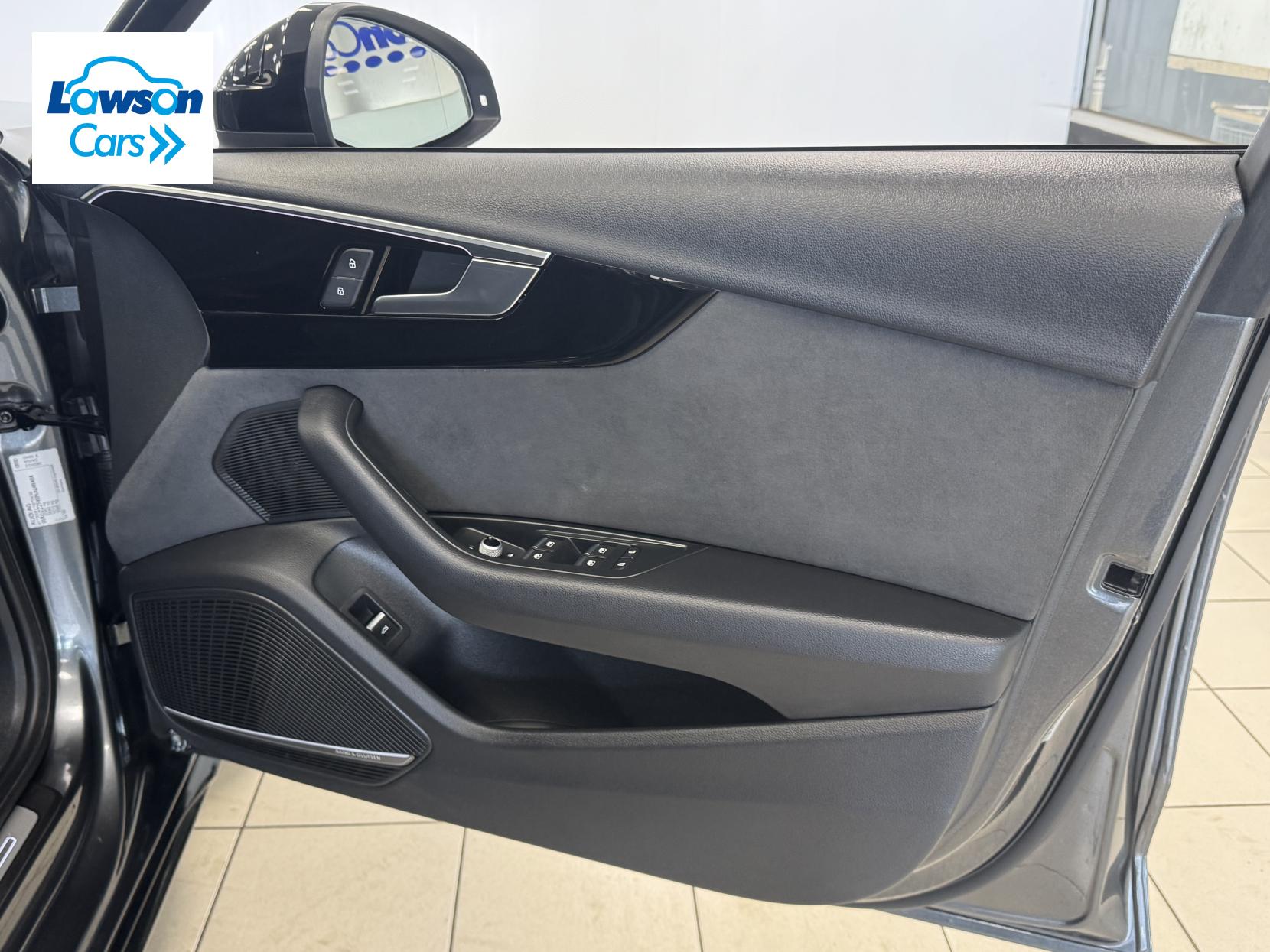 Audi A4 2.0 TFSI 40 Black Edition Saloon 4dr Petrol S Tronic Euro 6 (s/s) (204 ps)