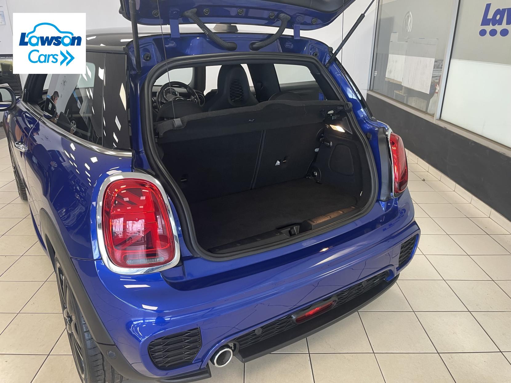 MINI Hatch 1.5 Cooper Sport Hatchback 3dr Petrol Manual Euro 6 (s/s) (136 ps)