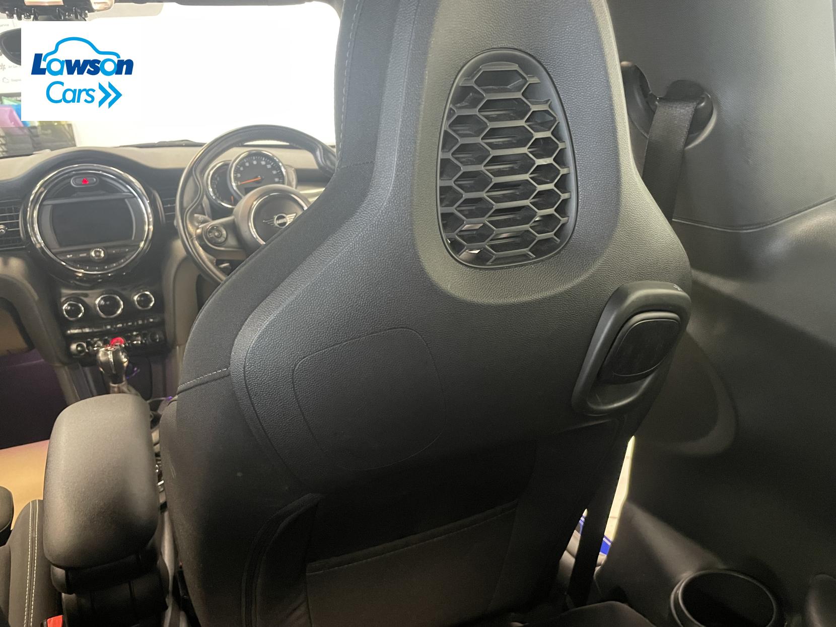 MINI Hatch 1.5 Cooper Sport Hatchback 3dr Petrol Manual Euro 6 (s/s) (136 ps)