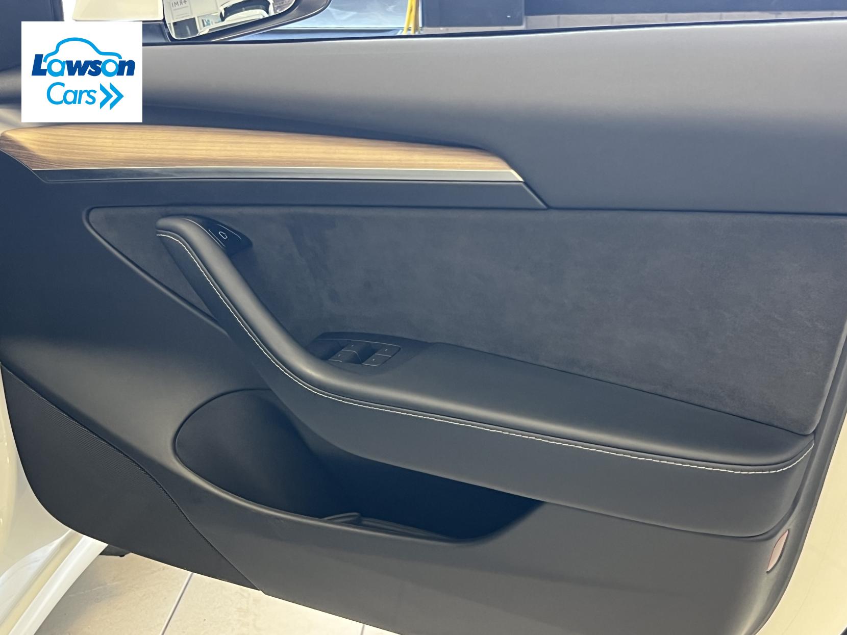 Tesla Model 3 Standard Range Plus Saloon 4dr Electric Auto RWD (241 bhp)