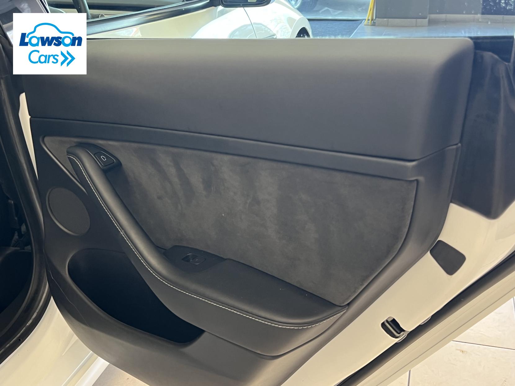 Tesla Model 3 Standard Range Plus Saloon 4dr Electric Auto RWD (241 bhp)