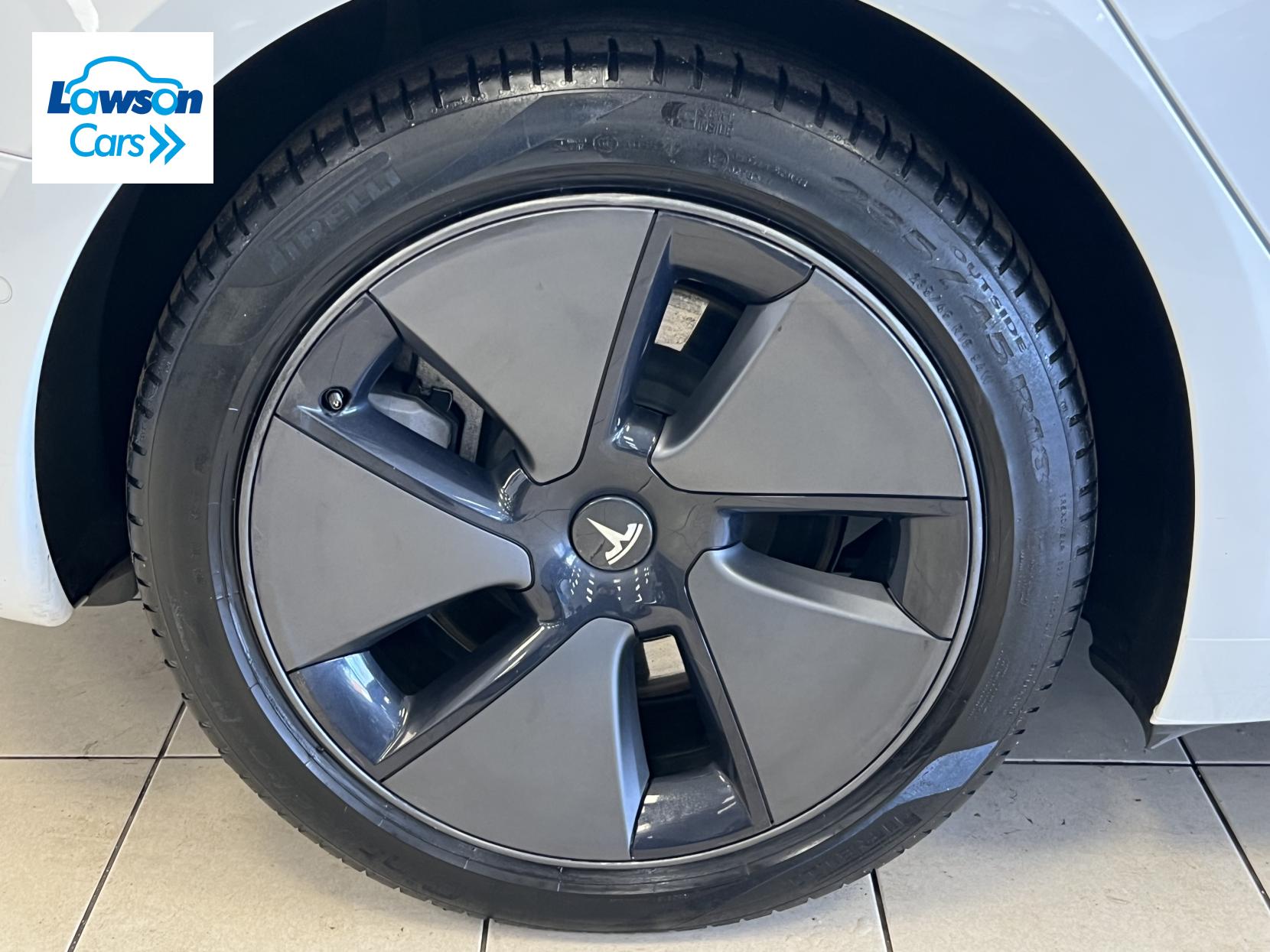 Tesla Model 3 Standard Range Plus Saloon 4dr Electric Auto RWD (241 bhp)