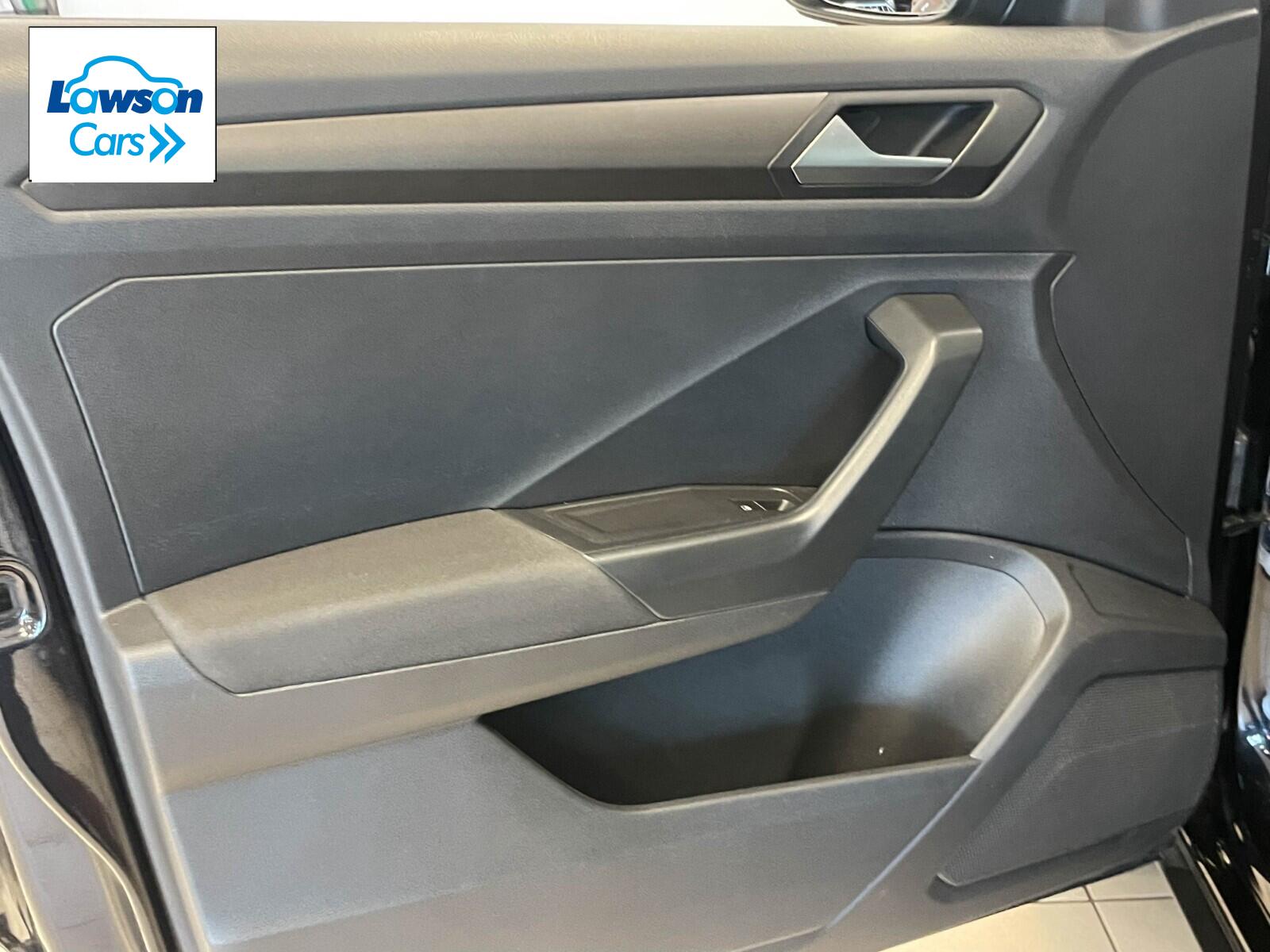 Volkswagen T-roc 1.0 TSI SE 5dr