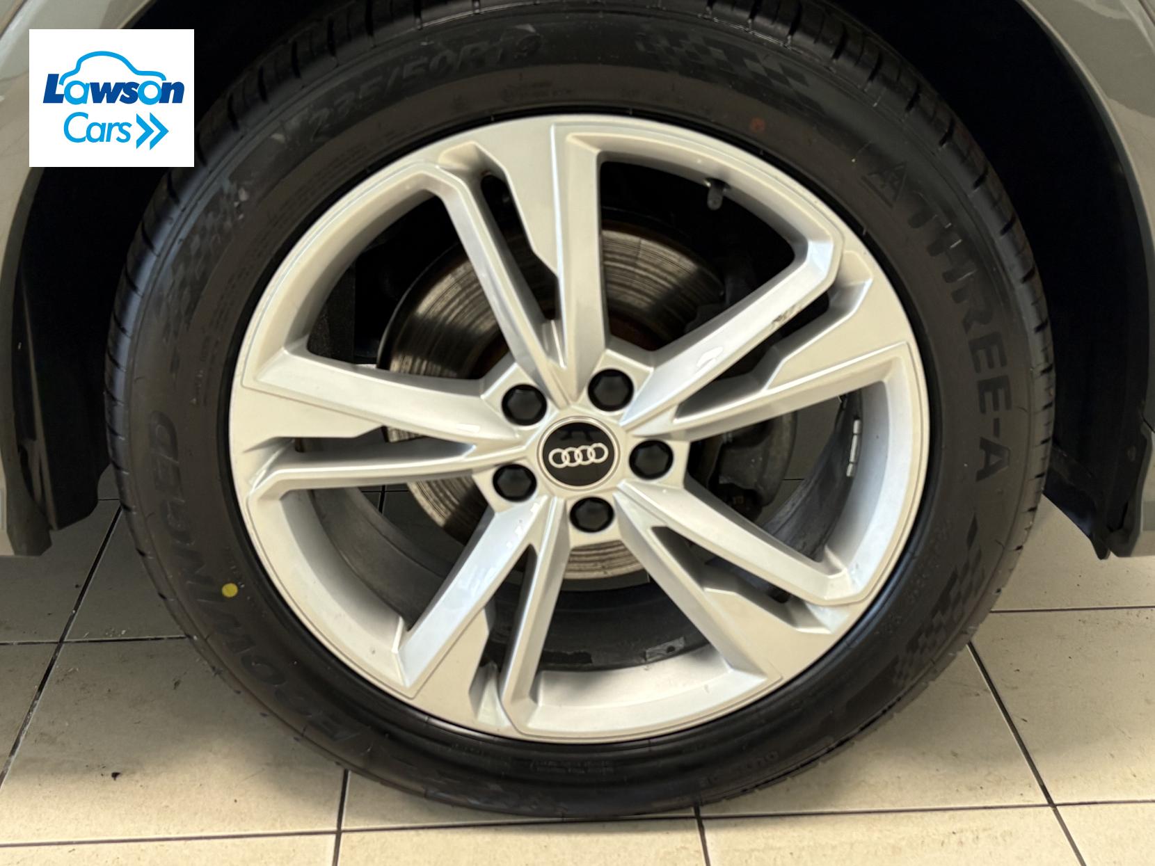 Audi Q3 1.5 TFSI CoD 35 S line SUV 5dr Petrol S Tronic Euro 6 (s/s) (150 ps)