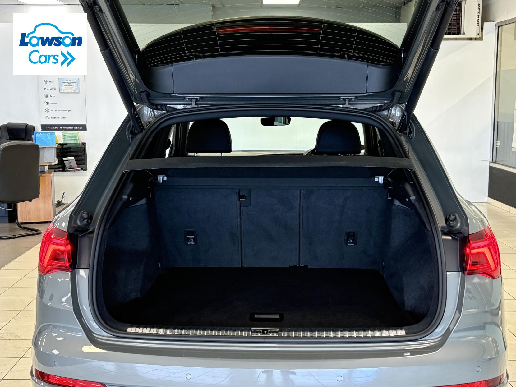 Audi Q3 1.5 TFSI CoD 35 S line SUV 5dr Petrol S Tronic Euro 6 (s/s) (150 ps)