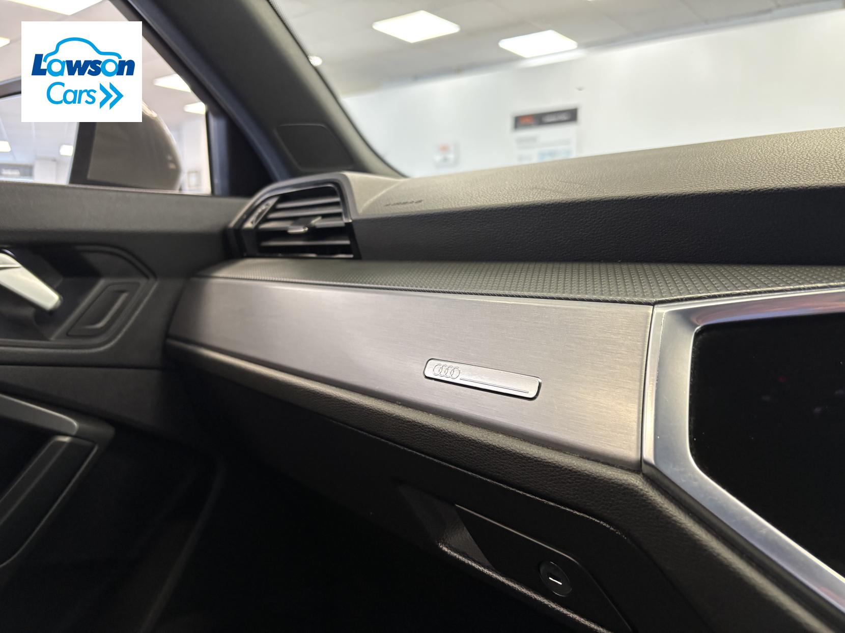 Audi Q3 1.5 TFSI CoD 35 S line SUV 5dr Petrol S Tronic Euro 6 (s/s) (150 ps)