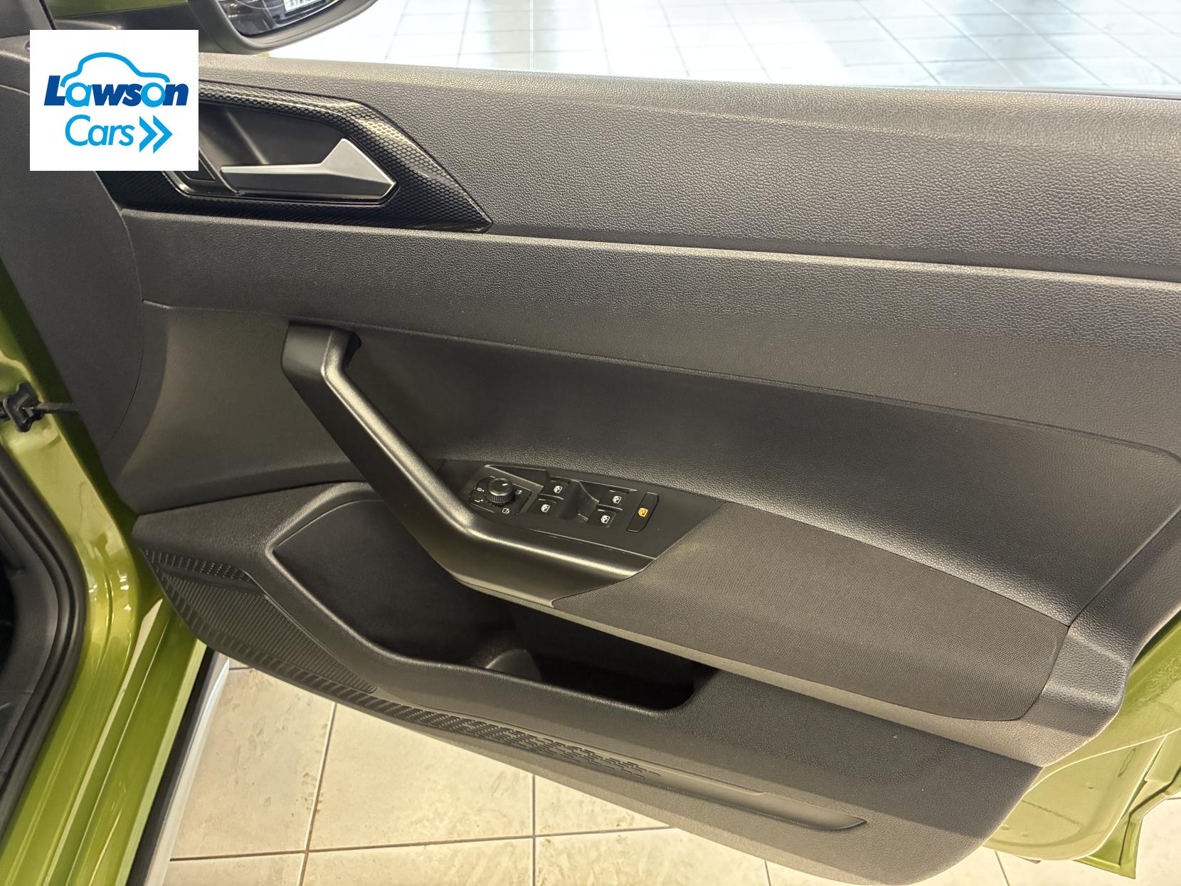 Volkswagen Taigo 1.0 TSI Life SUV 5dr Petrol DSG Euro 6 (s/s) (110 ps)