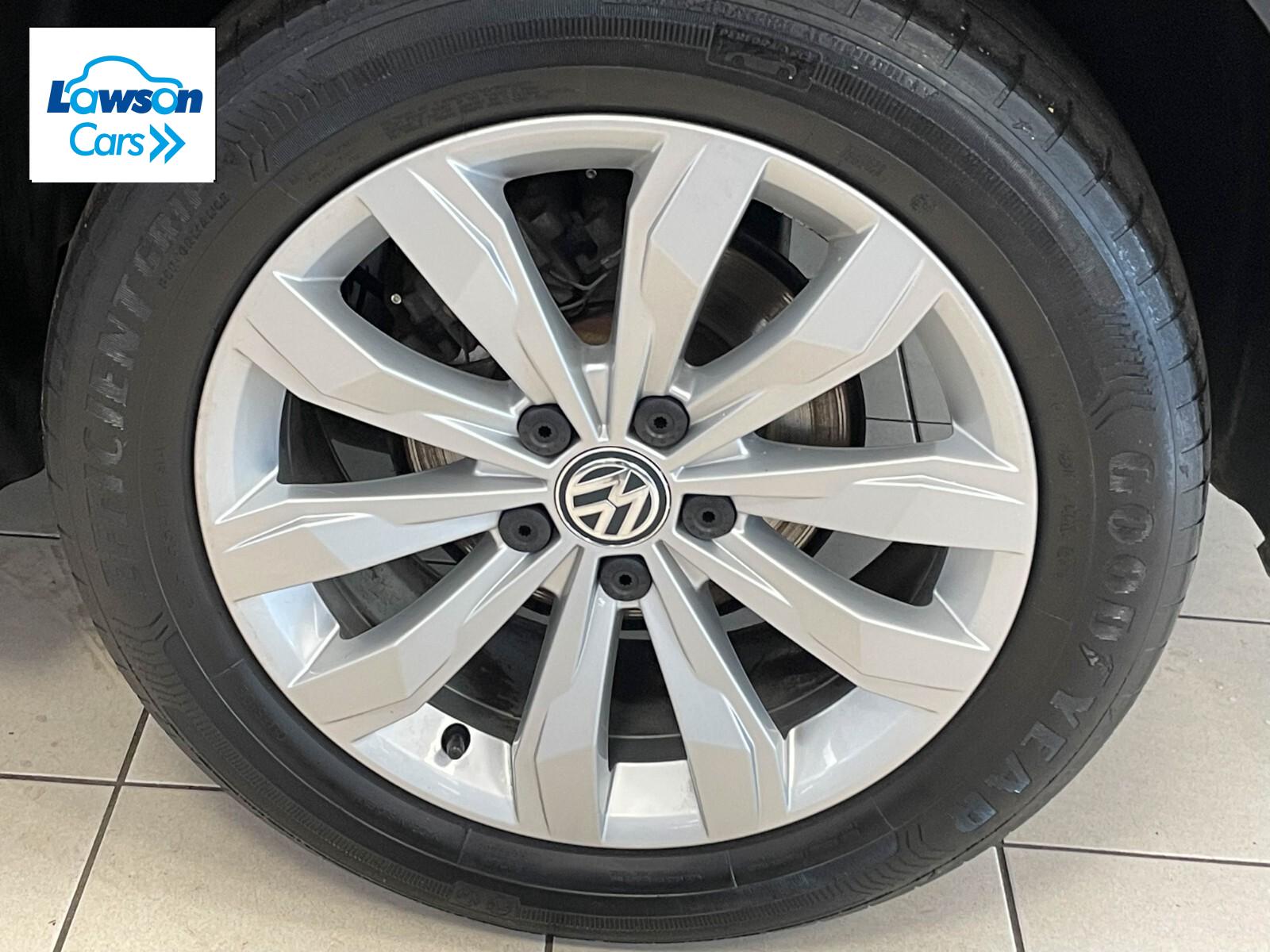 Volkswagen T-roc 1.0 TSI SE 5dr