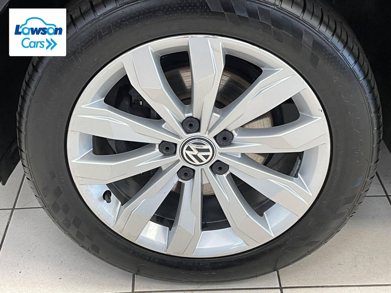 Volkswagen T-roc 1.0 TSI SE 5dr